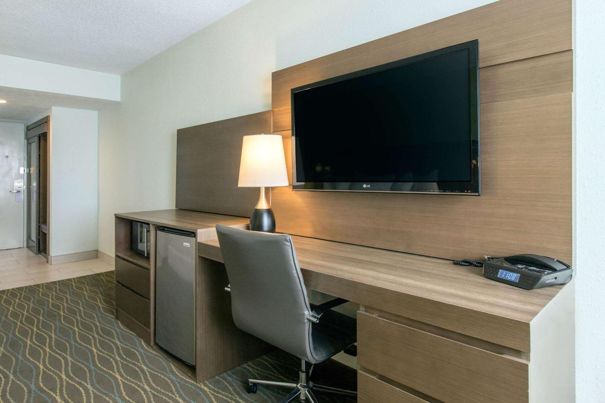 Radisson Hotel Grand Rapids Riverfront Eksteriør billede